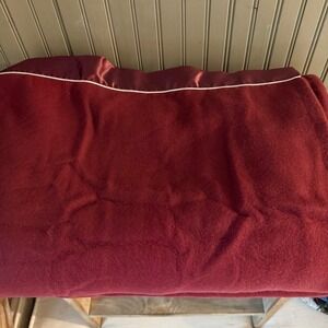 VTG  Acrylic Blanket Satin Trim New Condition Burgundy Queen Cottage Made In USA